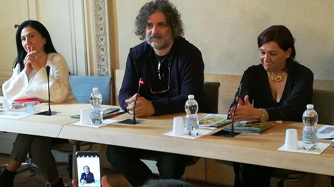 Guida all’ecologia quotidiana di Unicoop e Legambiente, illustrata da Makkox