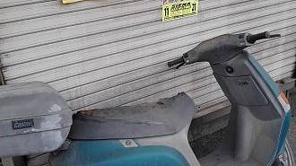 Renato lo scooter abbandonato: è lui il ricordo dell'ultima nevicata a Siena