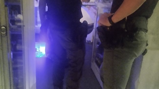 Tentata rapina in San Jacopino: la negoziante respinge l'aggressore