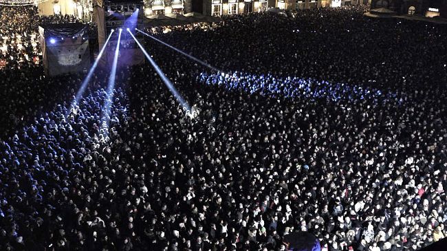 Capodanno 2025 in piazza: gioia e soddisfazione a Firenze