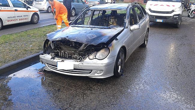 Viadotto Indiano, auto in fiamme: risentimenti sulla circolazione
