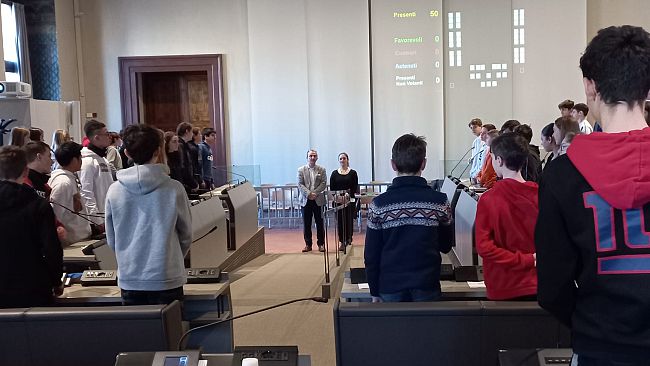 Scuola Guicciardini, due classi in Consiglio comunale 