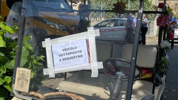 Caddy e risciò, conducente trovato positivo all’alcol test