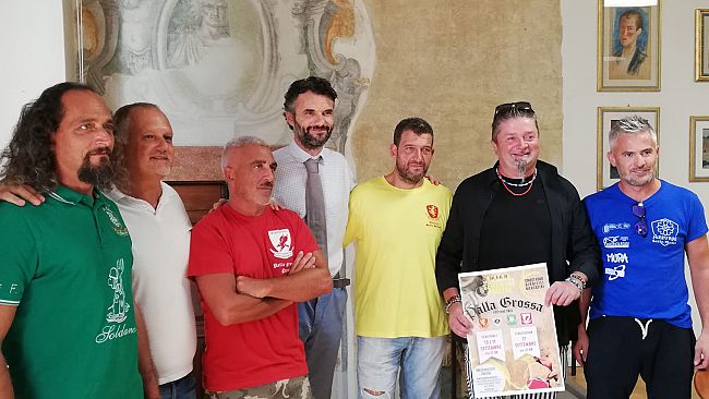 la-palla-grossa-torna-in-piazza-del-mercato-nuovo
