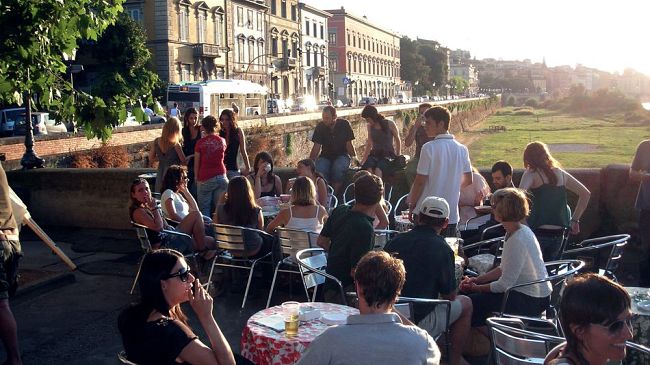 Riparte Easy Living, con Spiaggia sull'Arno