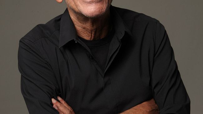 Roberto Vecchioni in concerto a Firenze lunedì 9 aprile 2019