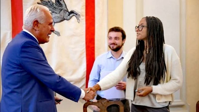 Mia Diop vicepresidente della Toscana a 23 anni: 'Grazie Livorno' 