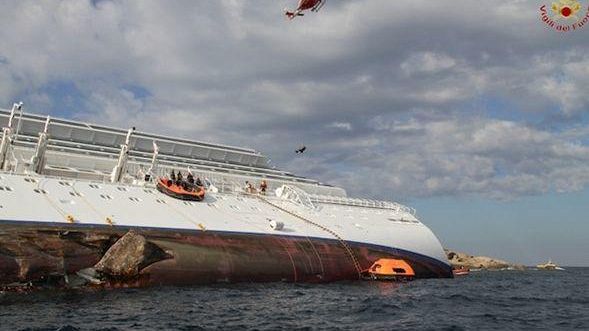 Concordia smaltimento, Piombino vs Civitavecchia, questione di prezzo