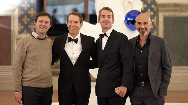 Prosegue il dibattito sull'opera di Koons in piazza della Signoria