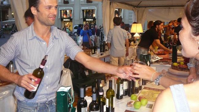 “Emozioni dal Chianti”. Le eccellenze della tavola in Piazza della Repubblica