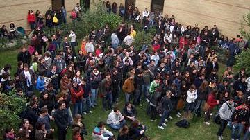 Scuola: domani il decreto legge del ministro Gelmini alla Camera per la conversione in legge