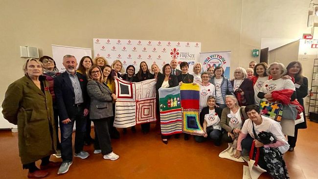 Piazza Santa Croce sarà un mosaico di colori