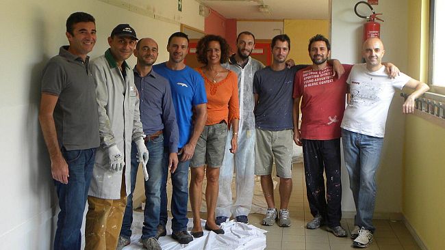 Malmantile, ad imbiancare la scuola ci pensano i genitori