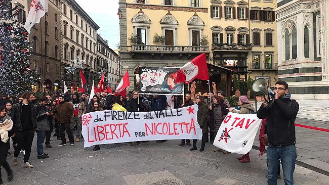 200 dalla prefettura al duomo per chiedere la liberazione di Nicoletta Dosio