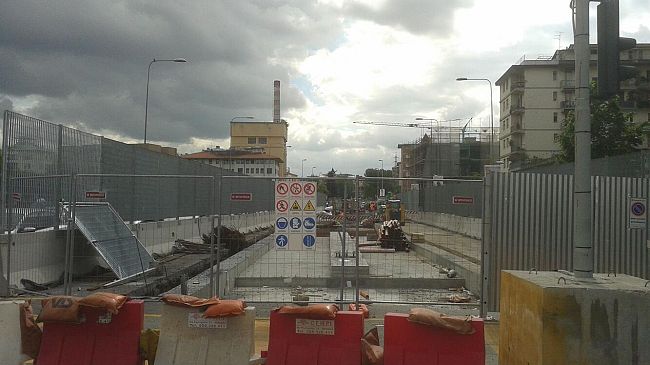 Tramvia, cantieri in ritardo: è una corsa a ostacoli