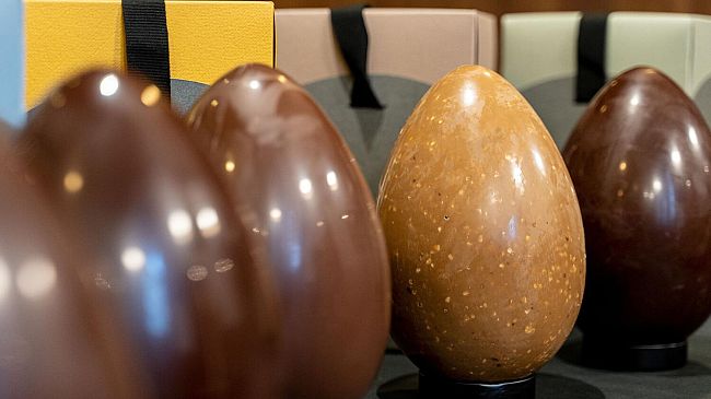 Le uova pasquali raw firmate dallo chef Vito Cortese
