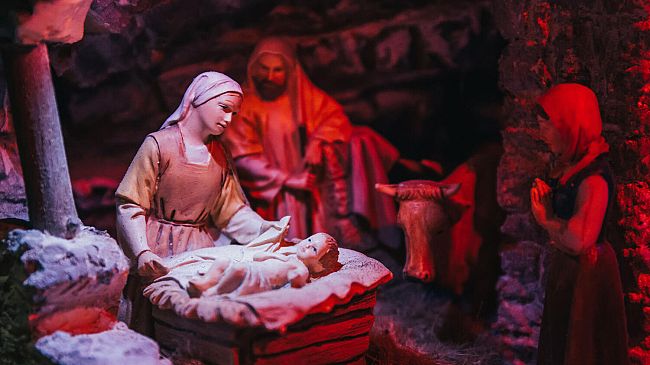 Tradizione popolare e ambientazione magica del Natale in Toscana