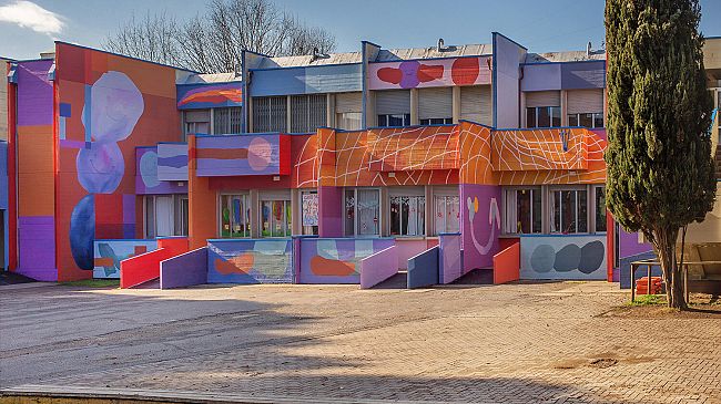 Murale colossale in una scuola del Galluzzo