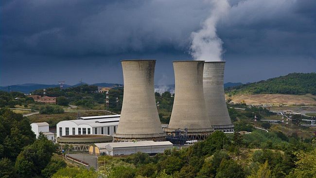 Geotermia a Larderello: tra luce, energia ed arte