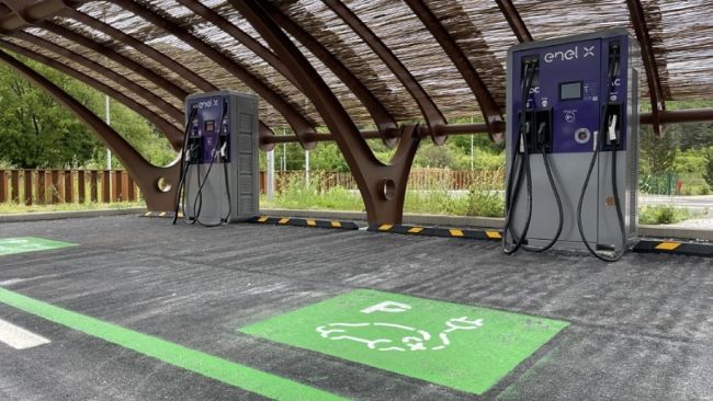 Firenze-Siena: 30 minuti per la ricarica di un veicolo elettrico