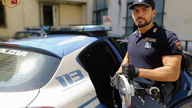 Ferragosto in città: la Polizia sventa furto in appartamento