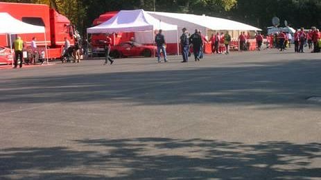 Autodromo alle Cascine, Ferrari show, ma i Comitati protestano