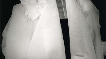 “La camicia bianca secondo me. Gianfranco Ferré”, grande moda a Prato