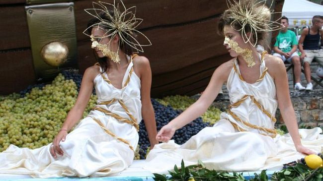 Festa dell'uva. Impruneta colorata di azzurro, vince il rione delle Sante Marie