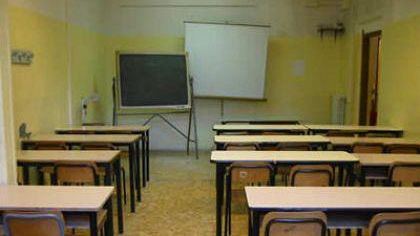 Scuola, Giani si adegua al Governo: Superiori in classe l'11 gennaio