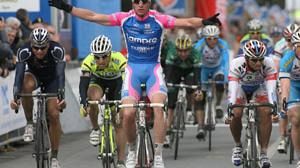 La carovana del Giro d'Italia passa in Toscana