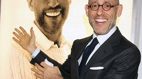 Domani incontro-show di Peter Arnell