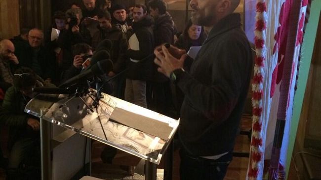 A Firenze con Max Pezzali per fiorentini e turisti. Servizi pubblici e divieti