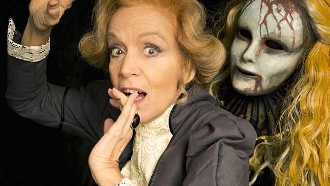 Lucia Poli torna a vestire i panni della Signora Umney