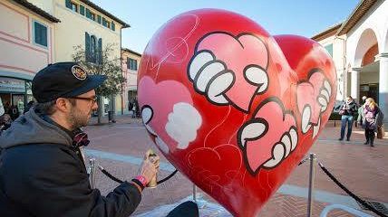 Pop Art per San Valentino all'outlet di Barberino