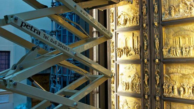 Porta del Paradiso: un restauro durato 34 anni