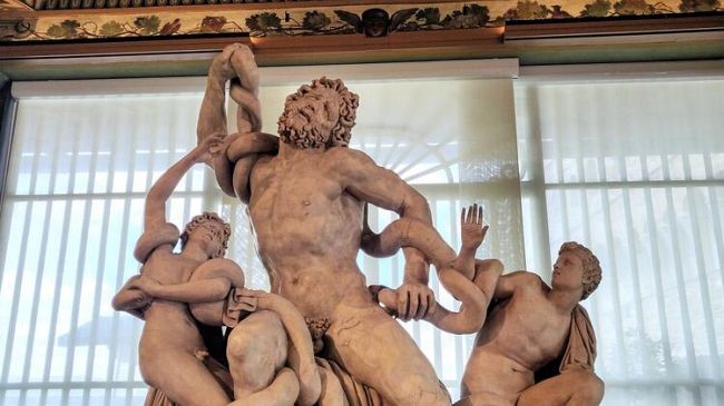 Uffizi, Facebook parla anche latino in 3 video 