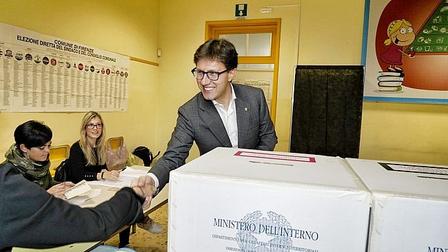 Elezioni: alle 23:00 si chiudono i seggi