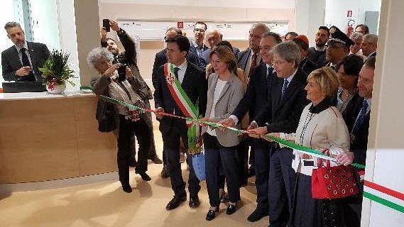 Trauma Center a Careggi, a Firenze Paolo Gentiloni e Beatrice Lorenzin