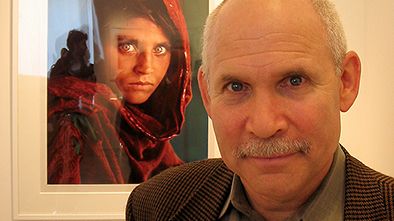 Domani apre la mostra di Steve McCurry al Museo degli Innocenti