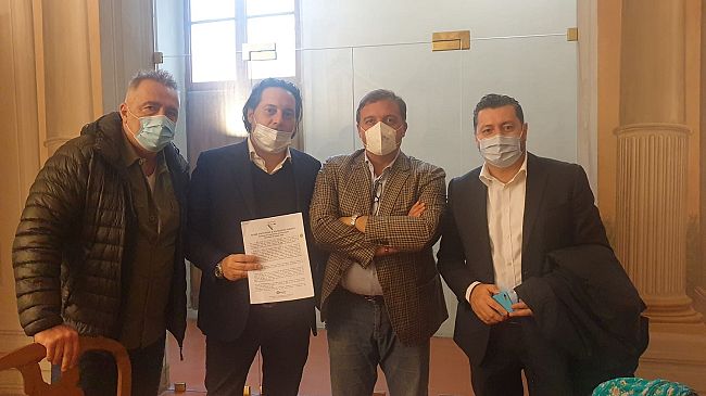 Confesercenti alla Regione: 