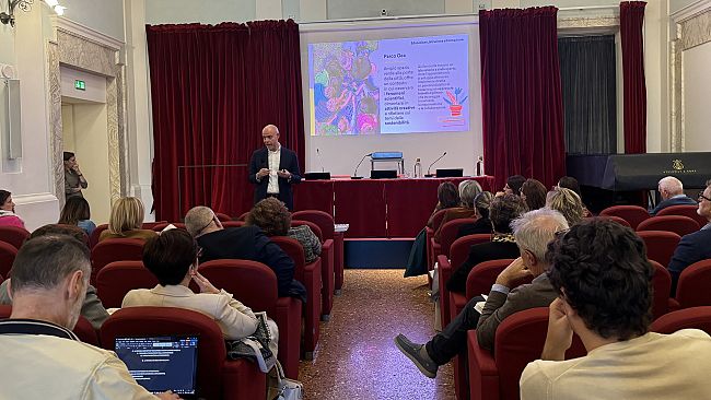 Pistoia, sostegno agli studenti 