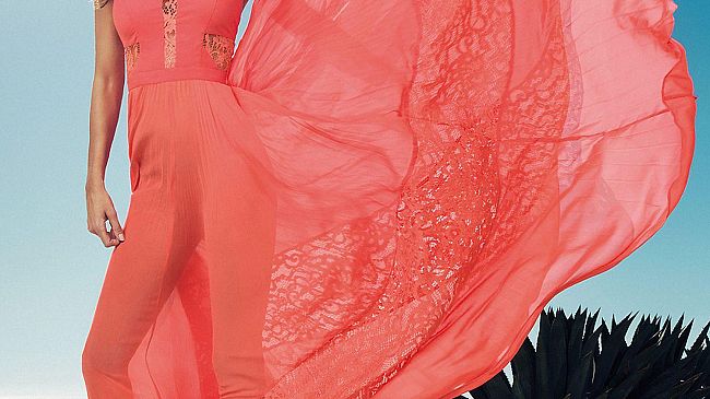 Guess: appello alla testimonial Belen Rodriguez