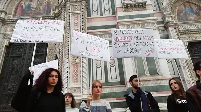 Mobilitazione contro i bombardamenti dell'esercito turco