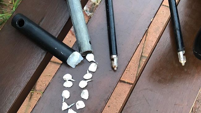 17 dosi di cocaina nascoste in un lucchetto della bici