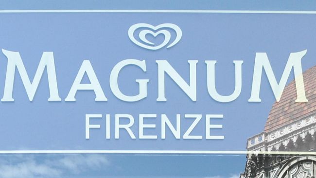 Magnum apre in piazza Duomo a Firenze