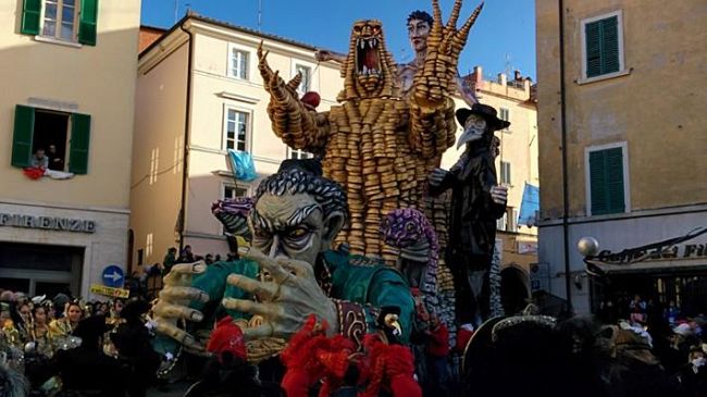 Dal 1° febbraio il Carnevale di Viareggio 2015
