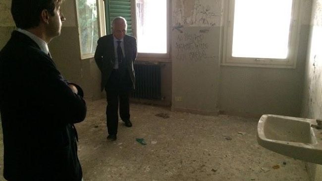 Scempio e vergogna: l'ex Ospedale con vista su Firenze