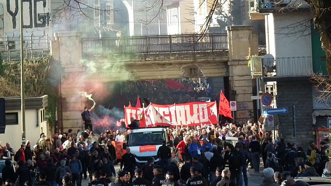 Firenze marcia insieme ai lavoratori GKN