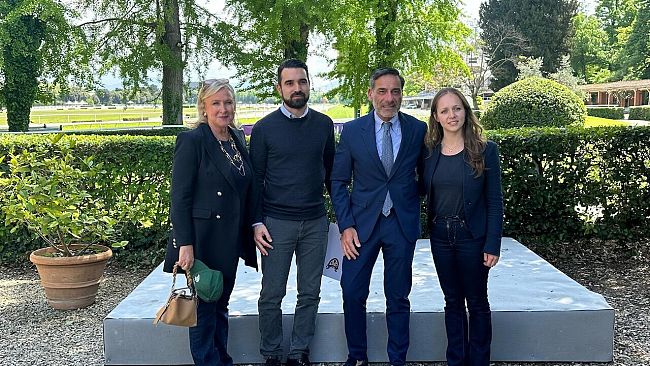 Corsa dell'Arno 2025 e concorso Il Cappello più bello