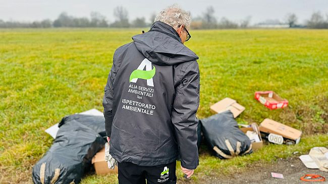 Campi: sanzioni fino a 1.000 euro per i rifiuti domestici abbandonati